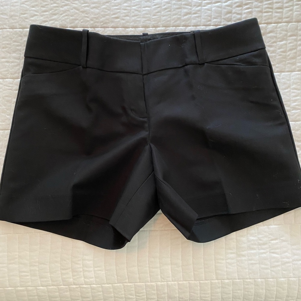 The Limited - Tailored Short - size 10